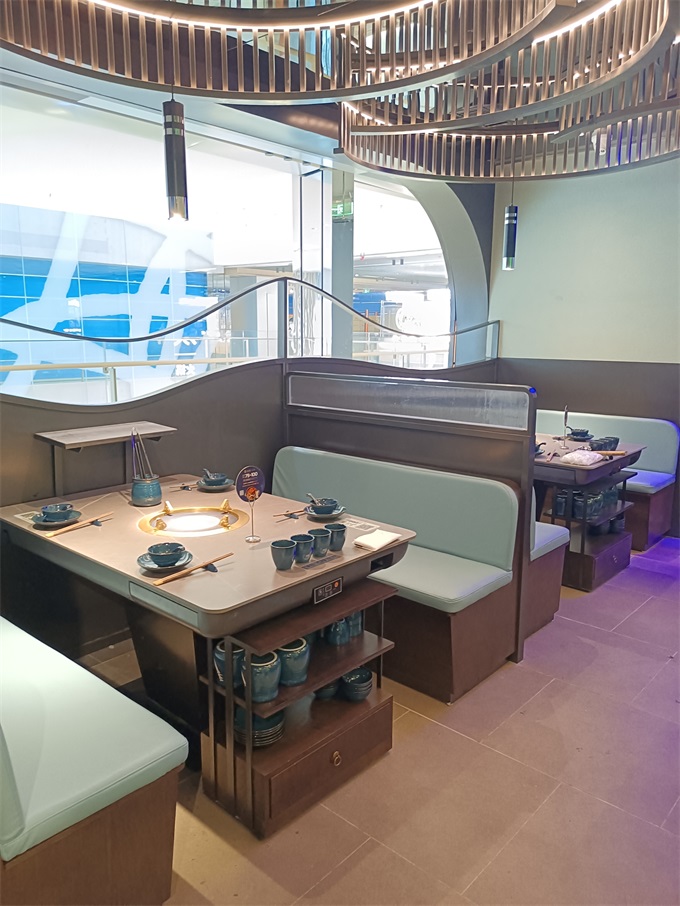湊湊火鍋（guō）店家具