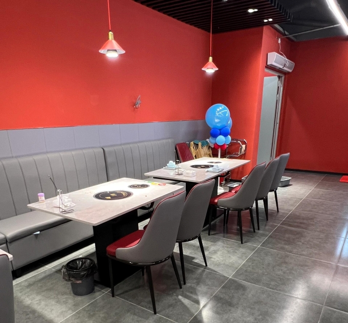 岩（yán）板火鍋桌