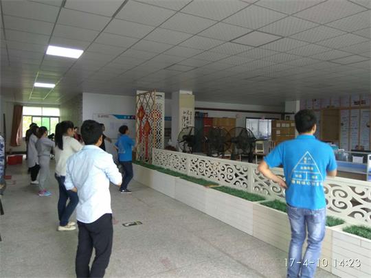 十大黄色软件官方版小夥伴（bàn）舞蹈圖片