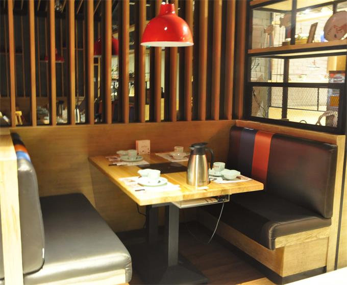 魚樂飛下沙店餐桌（zhuō）卡座實拍圖（tú）2