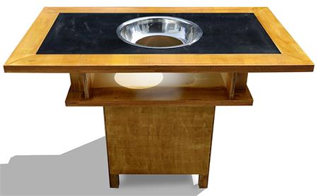 火（huǒ）鍋店餐桌