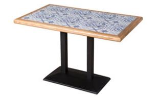 西餐（cān）廳桌子