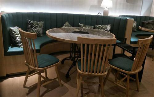 椰子雞（jī）火鍋桌椅