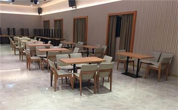 餐廳家（jiā）具