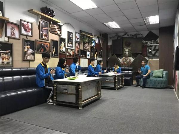 酒吧桌椅茶（chá）幾