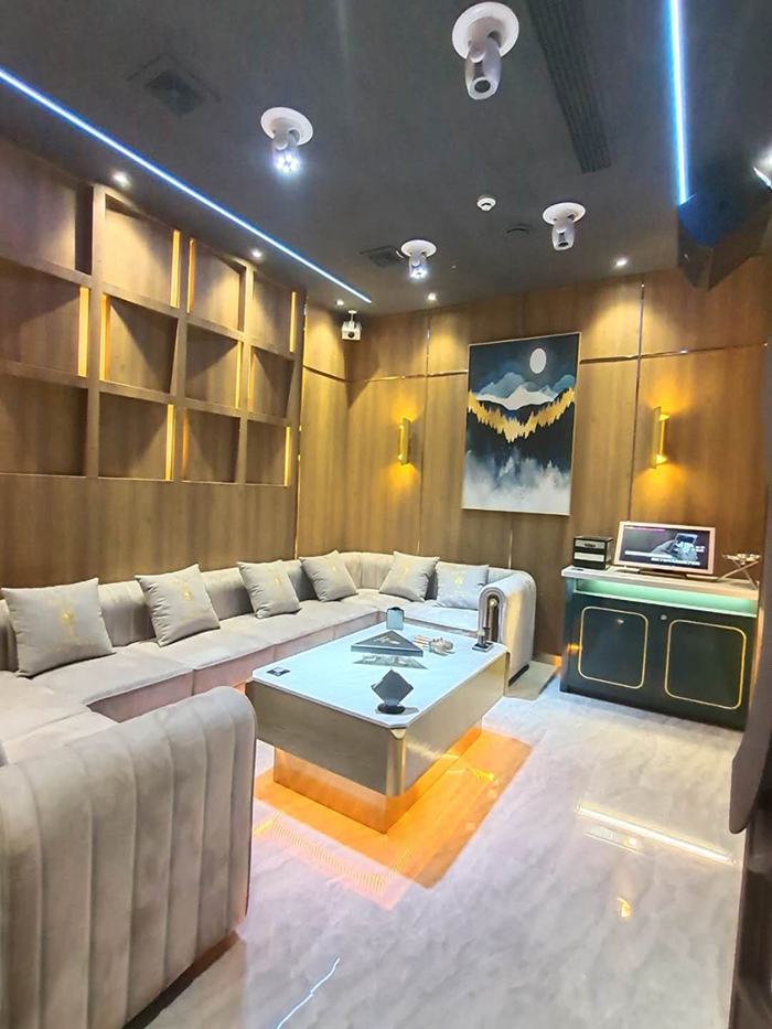 ktv包（bāo）房茶幾沙發