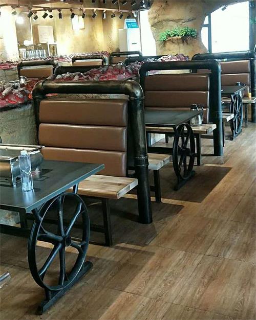 願者上鉤餐廳桌椅