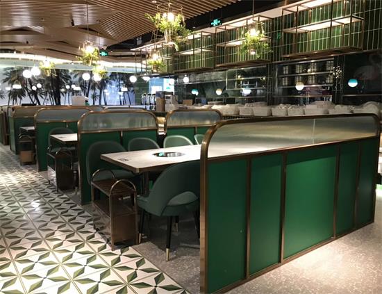 海南椰子雞火（huǒ）鍋--四季椰林餐廳桌椅