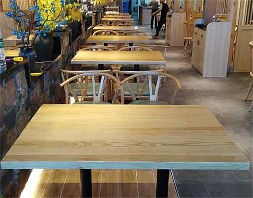 餐（cān）廳桌椅