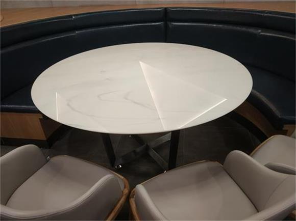 大理石餐（cān）桌