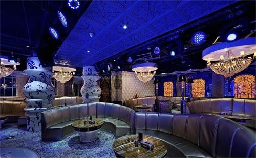 美式酒吧沙（shā）發