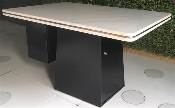 隱（yǐn）藏式電磁爐大（dà）理石火鍋桌_商用暗裝式電磁爐（lú）火鍋桌