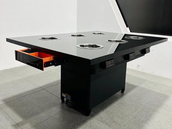 6人位一人一鍋無（wú）煙淨化小火鍋桌（zhuō）