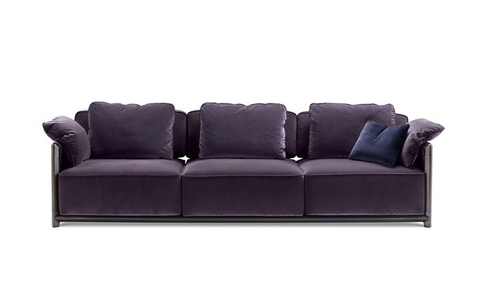 高（gāo）級會所不鏽鋼羽絨沙發棉麻科技布沙發