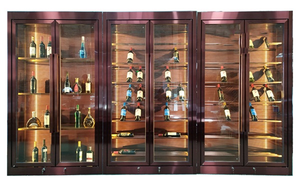 酒莊玫瑰金不鏽（xiù）鋼紅（hóng）酒（jiǔ）櫃定製_定製恒溫不鏽鋼酒櫃