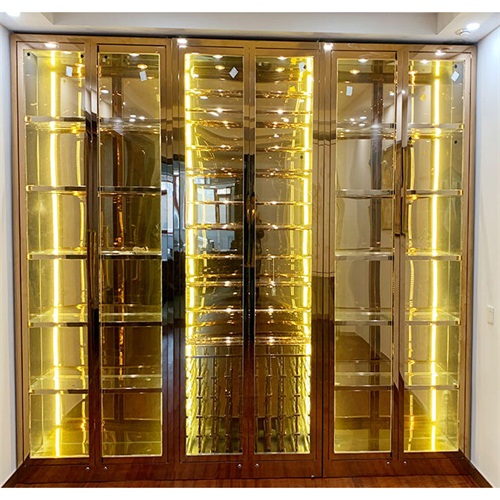 輕奢鈦金恒（héng）溫不鏽鋼酒櫃定（dìng）製_不鏽鋼（gāng）酒（jiǔ）櫃酒架定製
