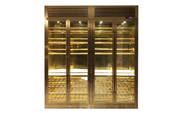 大型輕奢不鏽鋼香檳金恒溫酒櫃_不鏽鋼（gāng）酒櫃廠家（jiā）定製