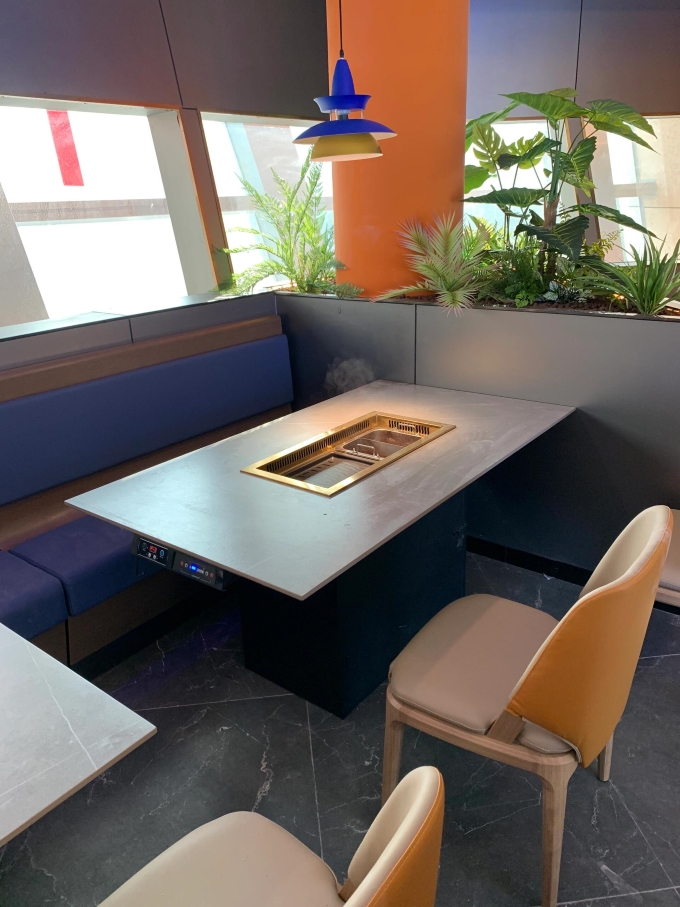 智能無煙淨化（huà）火鍋（guō）燒烤涮烤一體桌