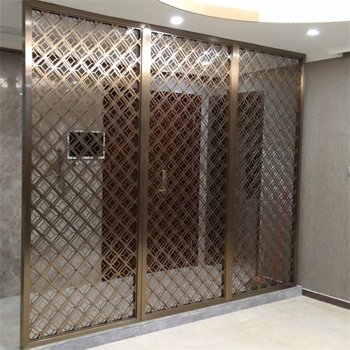 拉絲亞光香檳金抗（kàng）指紋（wén）不鏽鋼花格（gé）屏風隔斷廠家