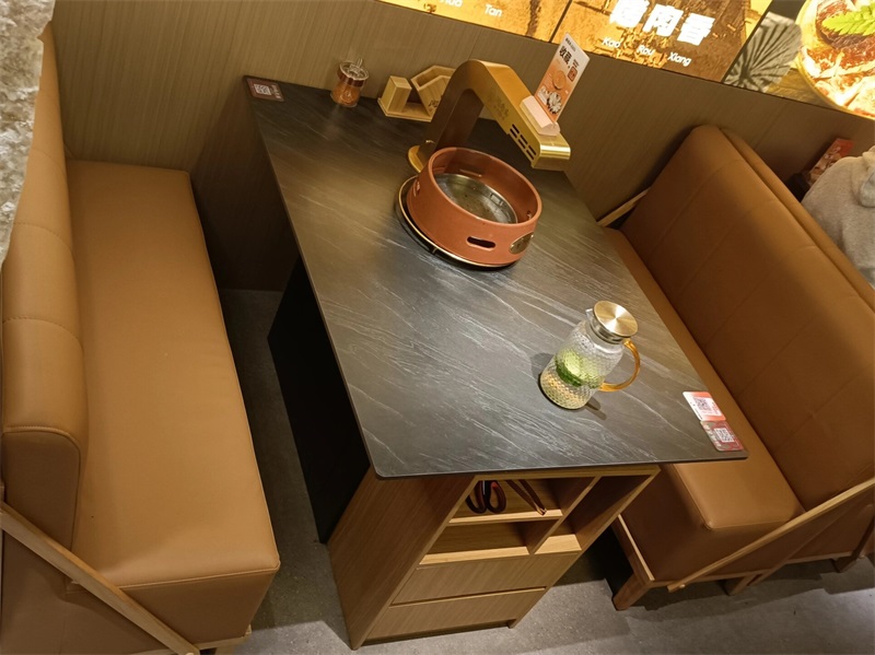 烤肉店上排煙無煙淨化岩板（bǎn）烤肉（ròu）桌（zhuō）