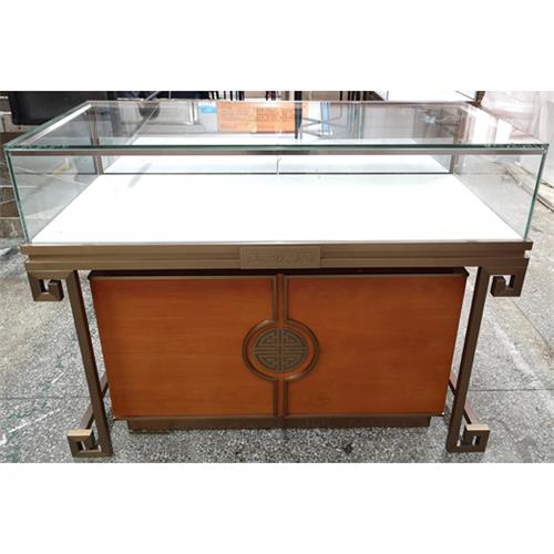 翡翠玉器展示（shì）櫃_中式珠寶不（bú）鏽鋼玻璃櫃台廠家定（dìng）做