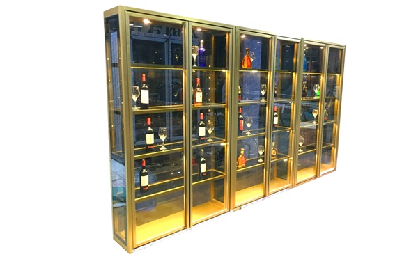 定製歐式不鏽鋼紅酒陳列展（zhǎn）示櫃_不鏽（xiù）鋼展示櫃加（jiā）工廠