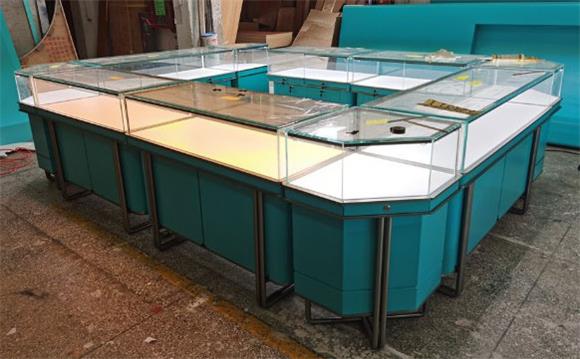 奢侈品展櫃_高端玻璃珠寶展（zhǎn）櫃