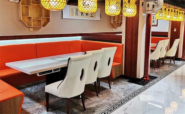 火鍋（guō）店（diàn）桌（zhuō）椅