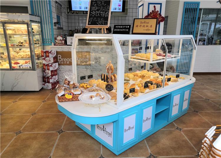 弧形烤漆中島烘焙麵包（bāo）展示櫃