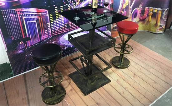 酒吧高腳桌（zhuō）椅