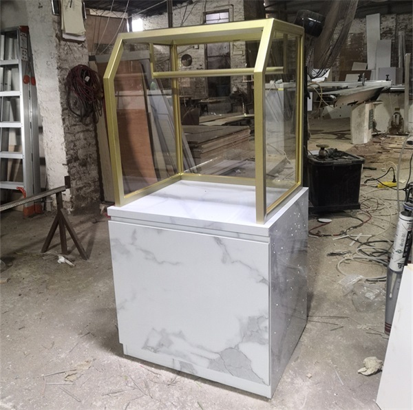 蛋糕玻璃櫃台展示櫃（guì）