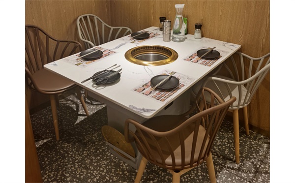 無（wú）煙烤肉桌