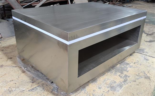 不（bú）鏽鋼酒吧茶幾