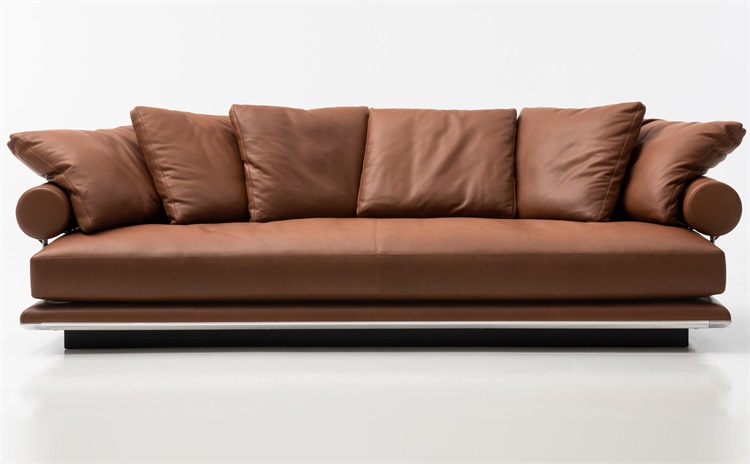 意式極簡真皮（pí）沙發