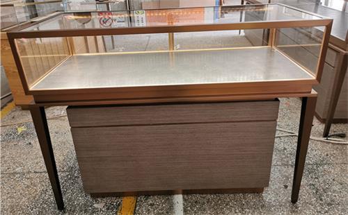 不鏽鋼玻璃（lí）珠寶展示櫃