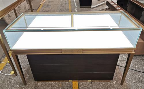 不鏽鋼玻璃珠寶展示櫃