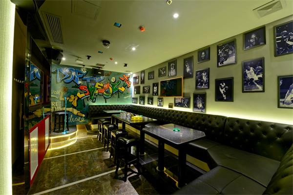 酒吧家（jiā）具