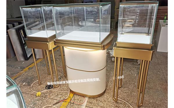 奢（shē）侈品珠寶展（zhǎn）示櫃